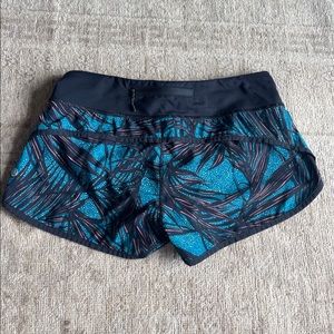 Lululemon Hotty hot shorts!